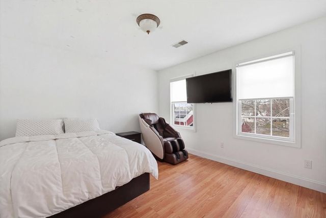 238 Sterling St, Fall River, MA 02721