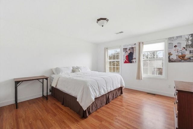 238 Sterling St, Fall River, MA 02721