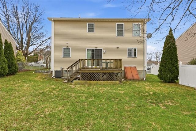 238 Sterling St, Fall River, MA 02721