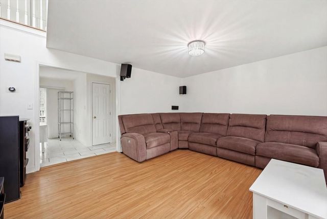 238 Sterling St, Fall River, MA 02721