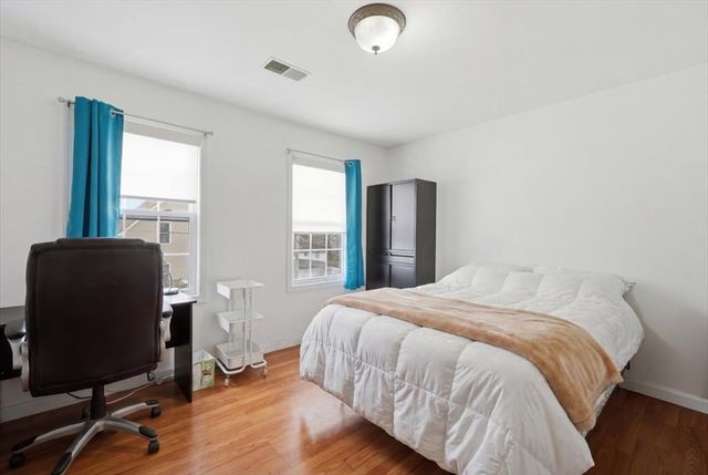 238 Sterling St, Fall River, MA 02721