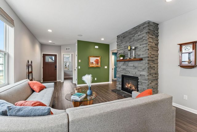 10225 Ironwood Lane, Rogers, MN 55374