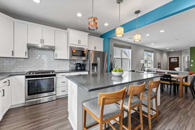 10225 Ironwood Lane, Rogers, MN 55374