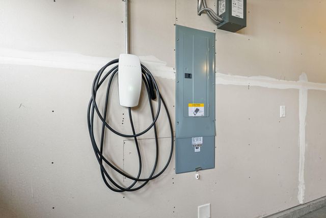 10225 Ironwood Lane, Rogers, MN 55374