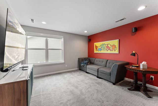 10225 Ironwood Lane, Rogers, MN 55374