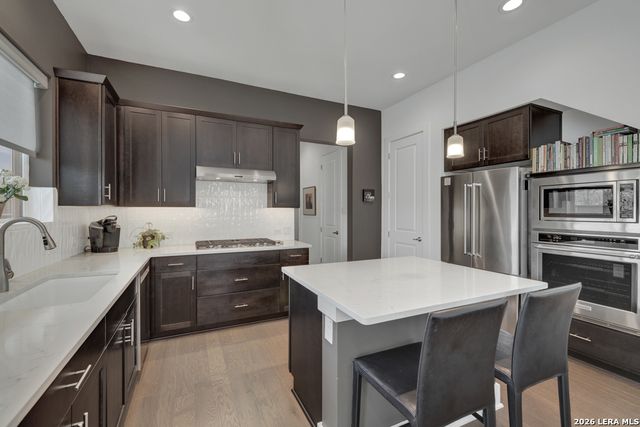 605 CREEKSIDE CMN, New Braunfels, TX 78130