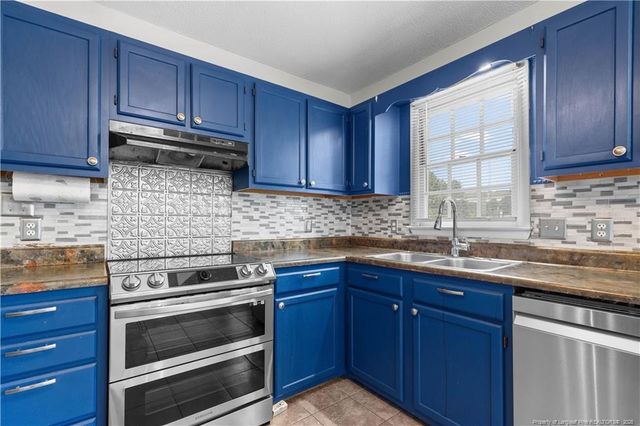 6808 Leeds Court, Fayetteville, NC 28304