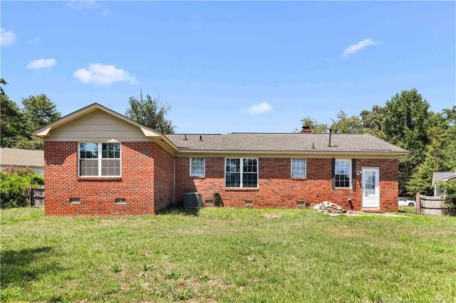 6808 Leeds Court, Fayetteville, NC 28304