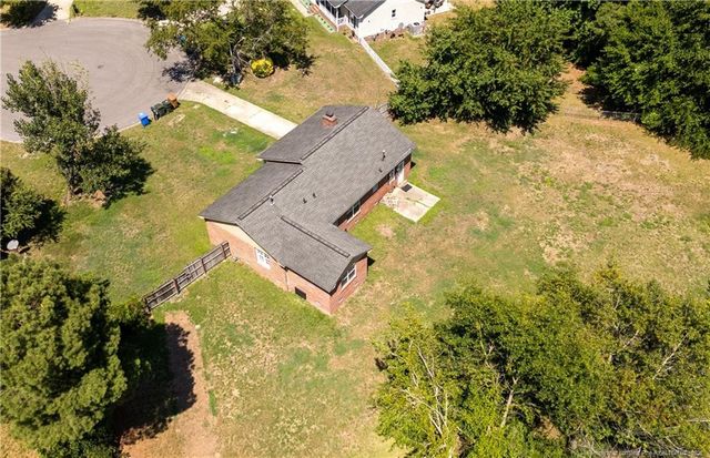 6808 Leeds Court, Fayetteville, NC 28304