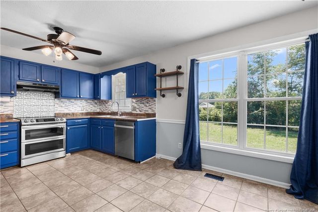 6808 Leeds Court, Fayetteville, NC 28304