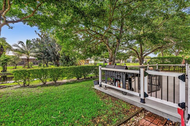 11251 Lakeview Drive 21-f, Coral Springs, FL 33071