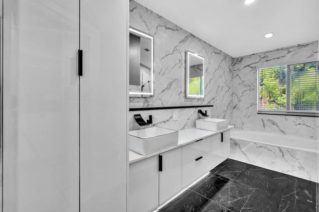 11251 Lakeview Drive 21-f, Coral Springs, FL 33071