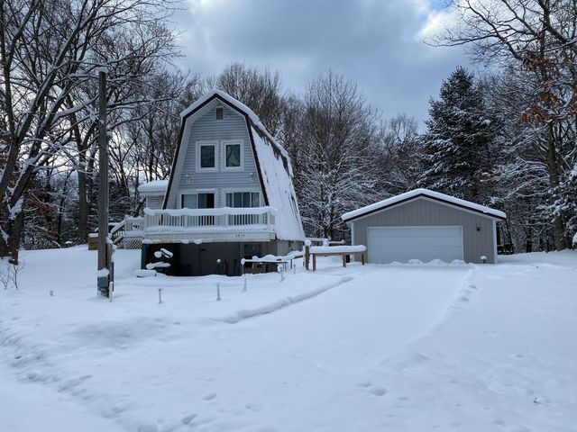 6859 Clover Road, Lakewood Club Vllg, MI 49457