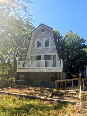 6859 Clover Road, Lakewood Club Vllg, MI 49457