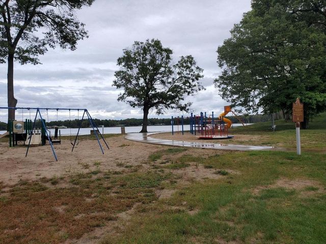 6859 Clover Road, Lakewood Club Vllg, MI 49457