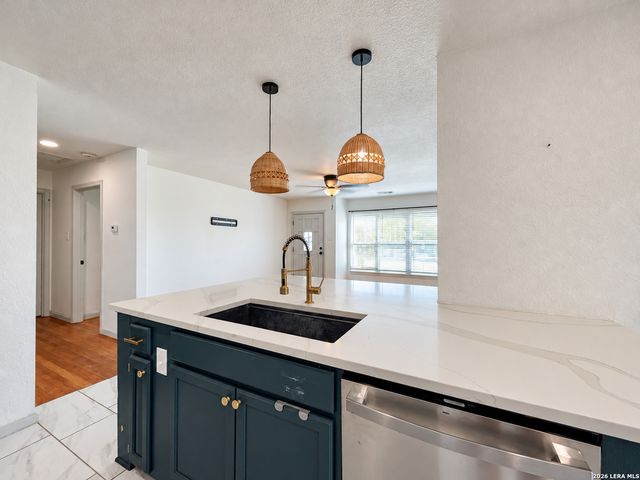 151 Kinder Drive, San Antonio, TX 78212