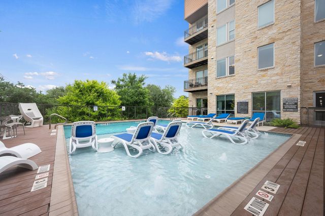 1900 Barton Springs RD 5015, Austin, TX 78704