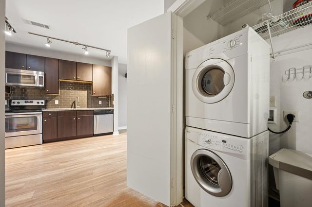 1900 Barton Springs RD 5015, Austin, TX 78704