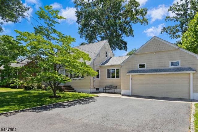 329 Maplewood Ave, Kenilworth Boro, NJ 07033