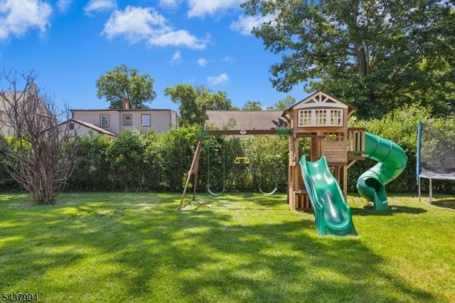 329 Maplewood Ave, Kenilworth Boro, NJ 07033