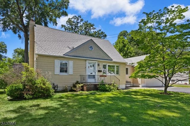 329 Maplewood Ave, Kenilworth Boro, NJ 07033