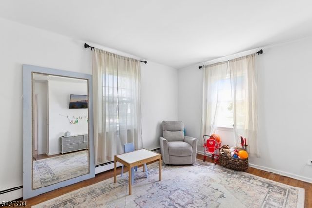 329 Maplewood Ave, Kenilworth Boro, NJ 07033