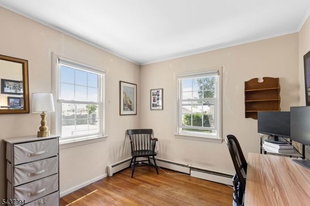 329 Maplewood Ave, Kenilworth Boro, NJ 07033