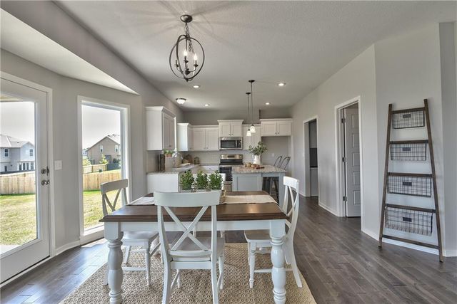 2275 W Elm Terrace, Olathe, KS 66061