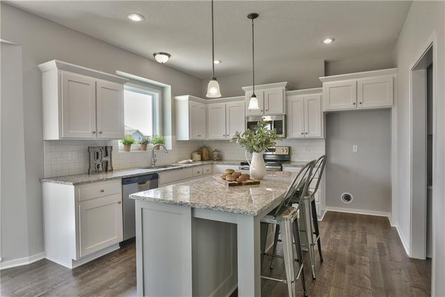 2275 W Elm Terrace, Olathe, KS 66061