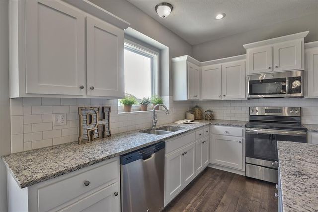 2275 W Elm Terrace, Olathe, KS 66061