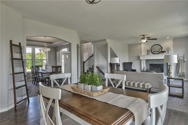 2275 W Elm Terrace, Olathe, KS 66061