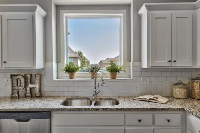 2275 W Elm Terrace, Olathe, KS 66061