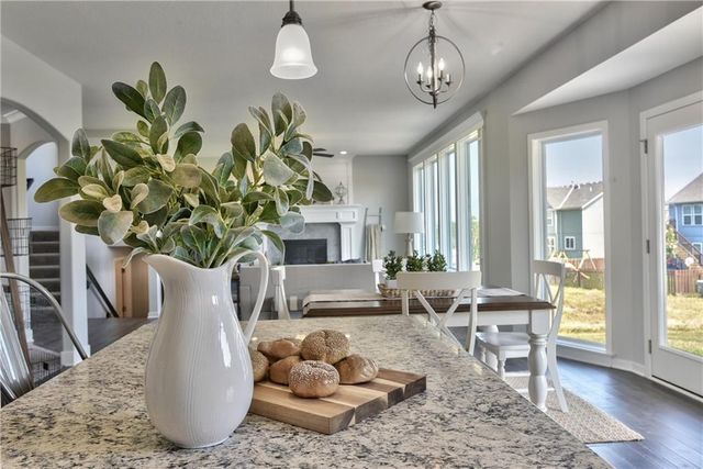 2275 W Elm Terrace, Olathe, KS 66061