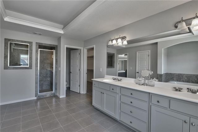 2275 W Elm Terrace, Olathe, KS 66061