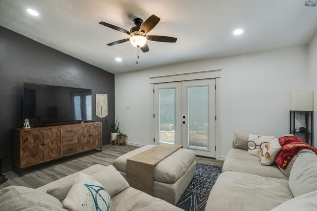 3007 BLANTON STREET, Wichita Falls, TX 76308