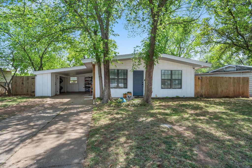3007 BLANTON STREET, Wichita Falls, TX 76308