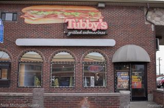 3250 E Jefferson, Detroit, MI 48207