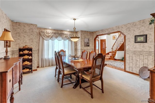 299 Deerwood Lane, Grand Island, NY 14072