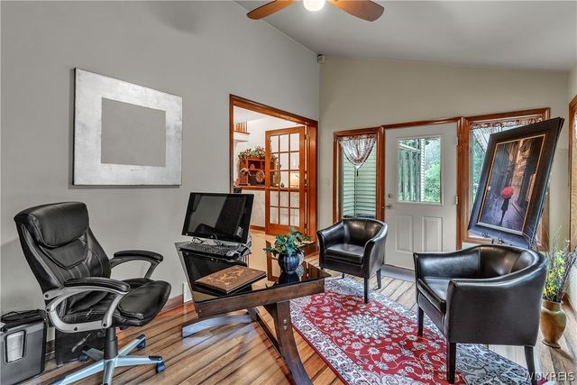299 Deerwood Lane, Grand Island, NY 14072