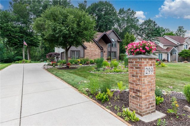 299 Deerwood Lane, Grand Island, NY 14072