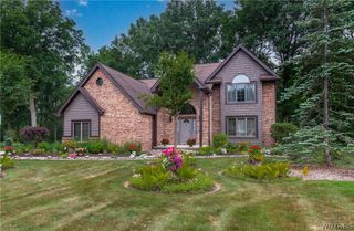 299 Deerwood Lane, Grand Island, NY 14072
