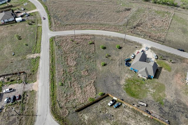 256 Bianca CIR, Del Valle, TX 78617