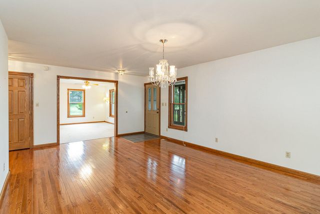 17020 Holtz Road, Lowell, IN 46356