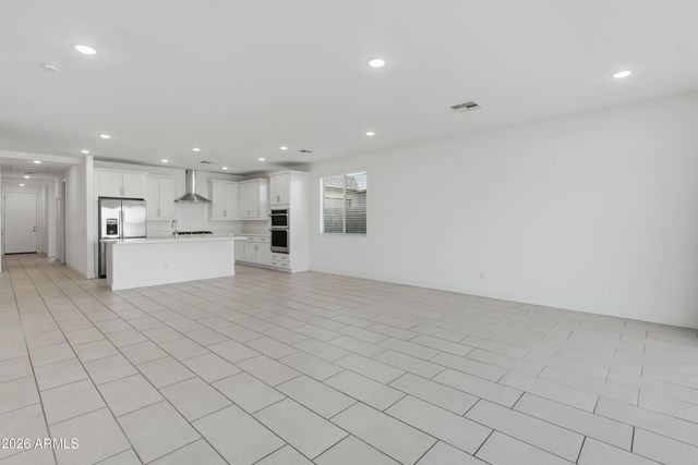 12020 W PARKWAY Lane, Avondale, AZ 85323