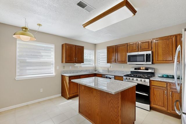 7413 Target Lane NW, Albuquerque, NM 87120