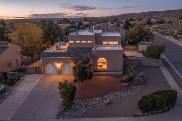 7413 Target Lane NW, Albuquerque, NM 87120