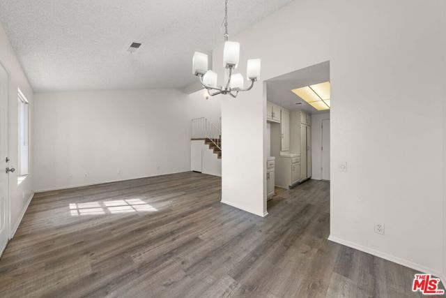 5033 W Avenue L10 4, Lancaster, CA 93536