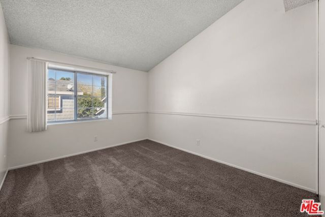 5033 W Avenue L10 4, Lancaster, CA 93536