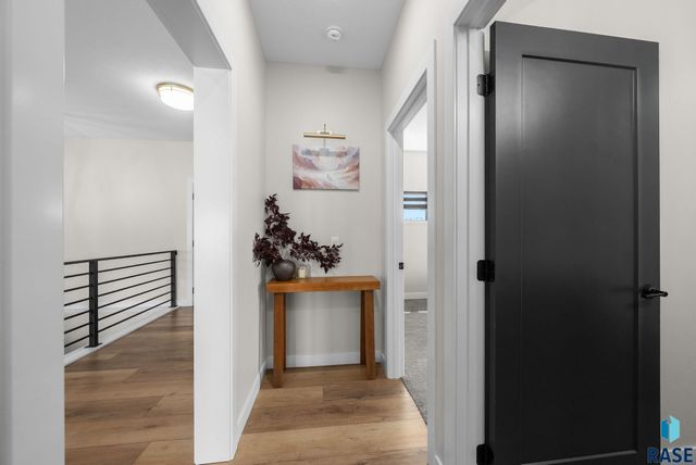 276 Central Park Ct Court, Harrisburg, SD 57032