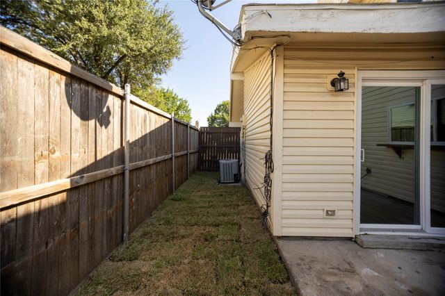 733 Intrepid Drive, Garland, TX 75043